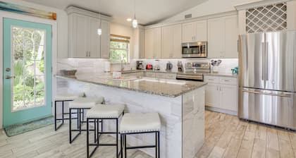 1 Block to Beach, Patio: Updated St Augustine Home