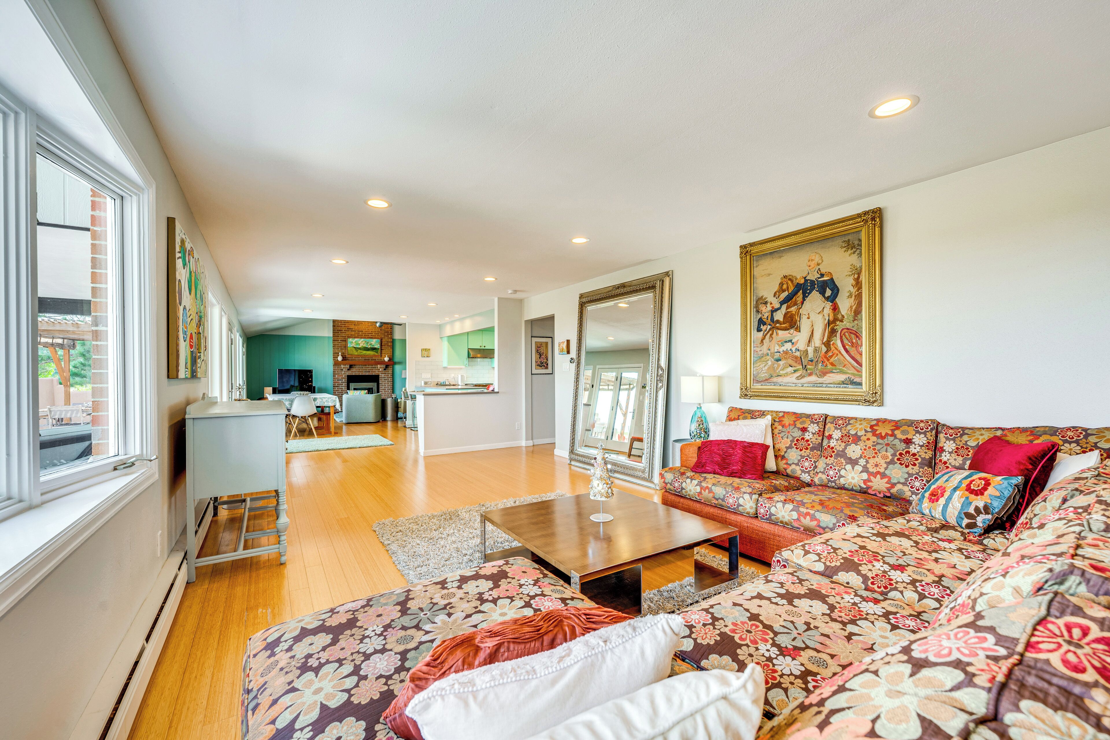 House (4 Bedrooms) | Interior