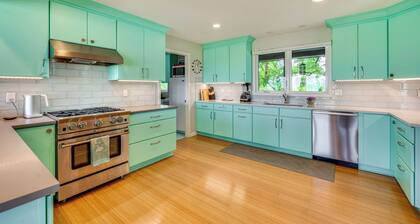 Mtn-view Home w/ Private Sauna in Louisville!