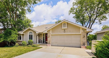 5 Mi to Platte River: Inviting Bellevue Rental