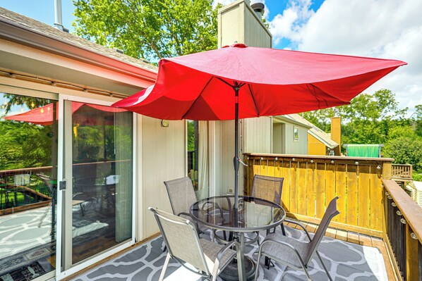 Apartment (3 Bedrooms) | Front of property