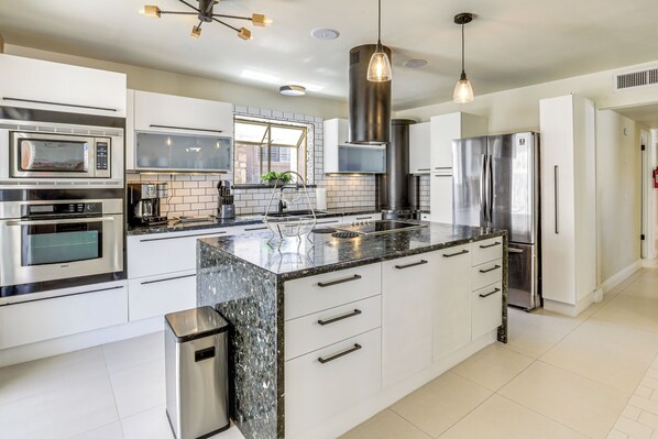 Rumah (4 Bedrooms) | Interior