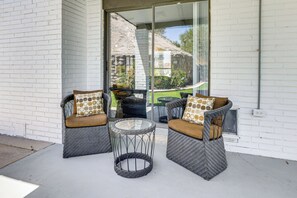 House (4 Bedrooms) | Interior - El Paso Oasis Near Franklin Mountains State Park (El Paso)