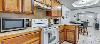 Near Utrgv & State Park: Cozy Mission Unit