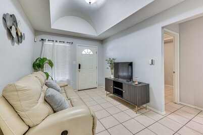 Near Utrgv & State Park: Cozy Mission Unit