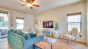 Rumah (3 Bedrooms) | Bagian depan properti