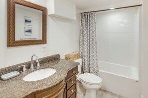 Apartment (2 Bedrooms) | Interior - Joliet Main Street Retreat < 30 Mi to Red Lodge (Joliet)