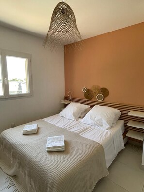 3 habitaciones, tabla de planchar con plancha y wifi gratis 