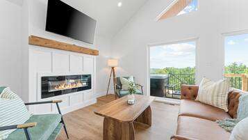 Televisie en een open haard