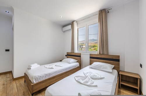 Bliss Double Room in Gjirokast r