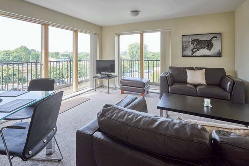 Host & Stay | Newport House Apartment