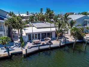 Terrace/patio - Waterfront Anna Maria Oasis (Anna Maria Island)