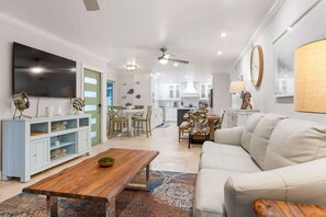Smart TV - Waterfront Anna Maria Oasis (Anna Maria Island)