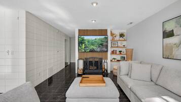 House, 3 Bedrooms | Living area | Smart TV, streaming services