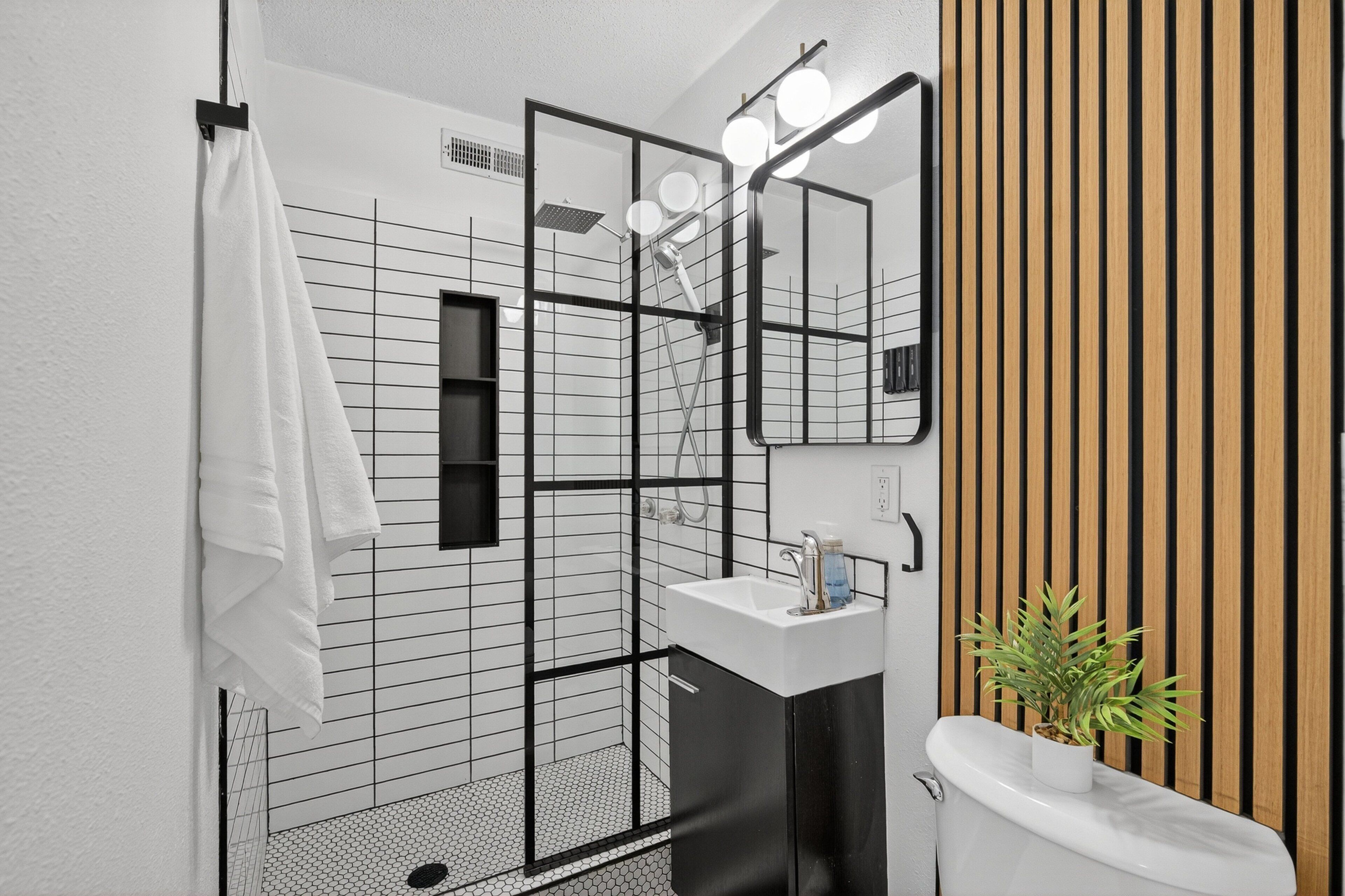 House, 3 Bedrooms | Bathroom | Towels, shampoo