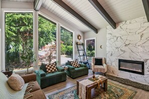 Rumah, 6 kamar tidur | Area keluarga | Smart TV dan layanan streaming