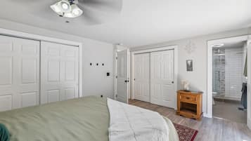 House, 6 Bedrooms