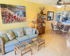 Condo, 2 Bedrooms | Living area