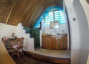 Superior Single Room | Bathroom - KAE FUNKY ZANZIBAR (Michamvi)