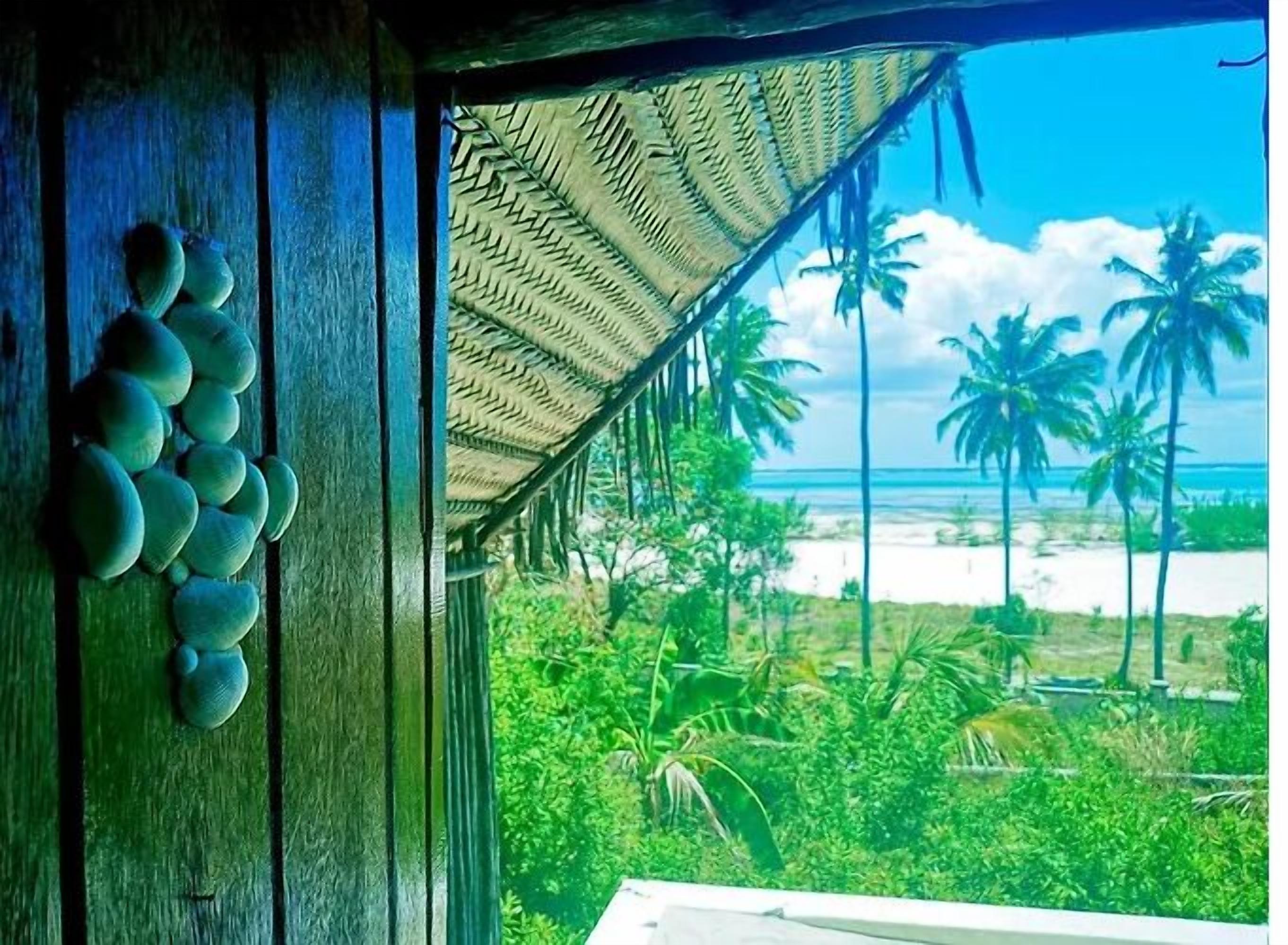 Select Comfort beds, free WiFi, bed sheets