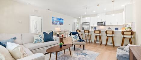 TV connectée, jeux vidéo, livres