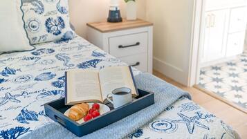 3 chambres, coffres-forts dans les chambres, bureau