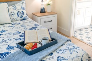 3 chambres, coffres-forts dans les chambres, bureau