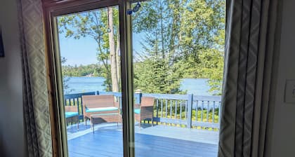 Cozy Haven - Little Lakefront Home