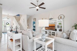 Smart TV, table tennis