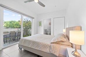 4 室のベッドルーム、アイロン / アイロン台、WiFi、ベッドシーツ