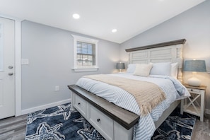 3 bedrooms, desk, free WiFi, bed sheets