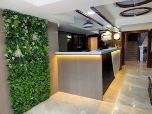 Reception - Hotel Ratna Paradise (Thane)
