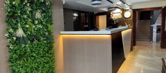 Hotel Ratna Paradise