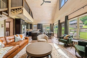 Télévision, cheminée