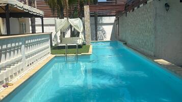 Piscina a l'aire lliure de temporada