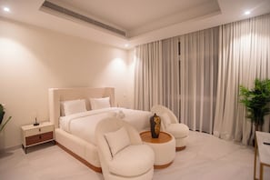 5 chambres, fer et planche à repasser, Wi-Fi, draps fournis
