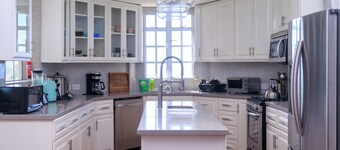    4-bedroom house in marvelous Choiseul with fitness room, AC