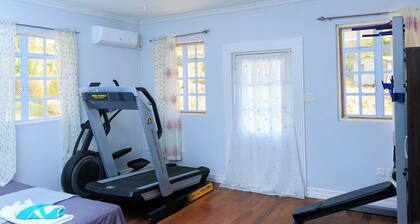 4-bedroom house in marvelous Choiseul with fitness room, AC