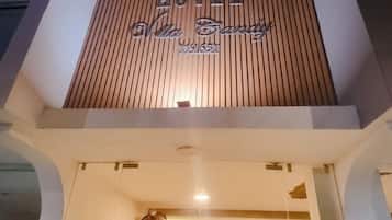 Mặt tiền nơi lưu trú