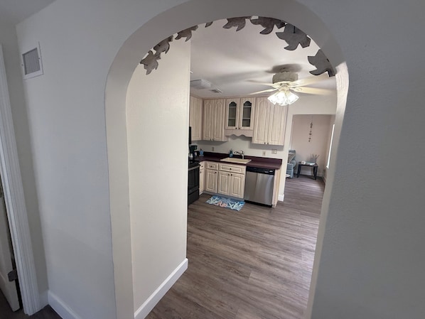 Microwave, oven, stovetop, dishwasher