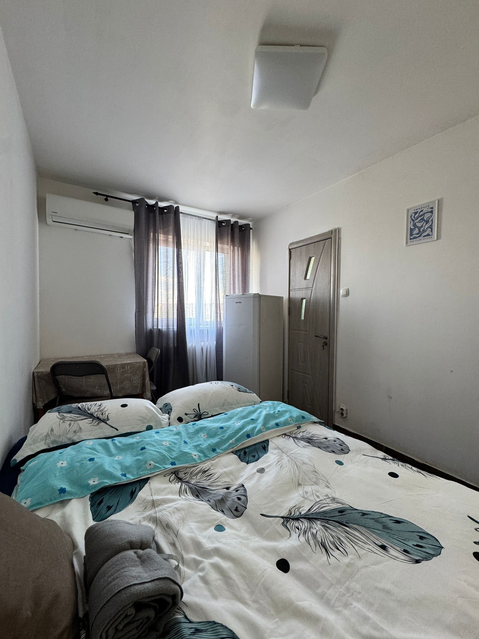 5 bedrooms, bed sheets