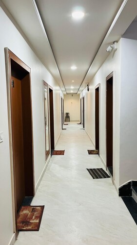 Hotel Shri Radha Sneh Mathura