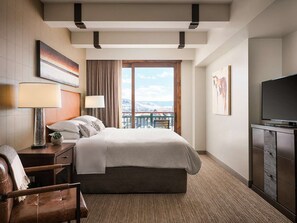 4 soveværelser, skrivebord, strygejern/strygebræt, weekendseng