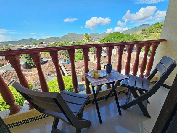 Outdoor dining - Tu Refugio en Roldanillo! (Roldanillo)