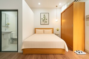 Dobbeltrom – standard | Skrivebord, blendingsgardiner, lydisolert og wi-fi (inkludert)