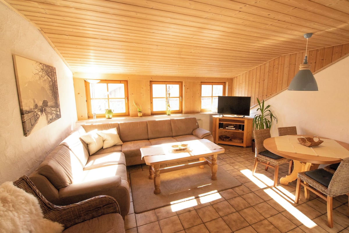 Appartement, 2 chambres, cuisine, vue lac | Coin séjour