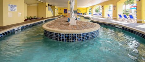 من حمّامات السباحة المغطاة