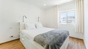 2 habitaciones, tabla de planchar con plancha y wifi gratis 