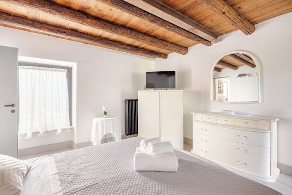 3 slaapkamers, een kluis op de kamer, gratis wifi, beddengoed
