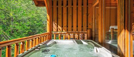 Bain à remous extérieur